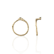 Load image into Gallery viewer, Willow Fold
